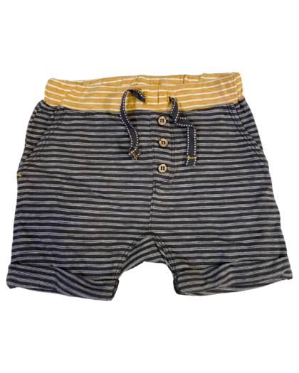 Short people wear organic 3-6 meses